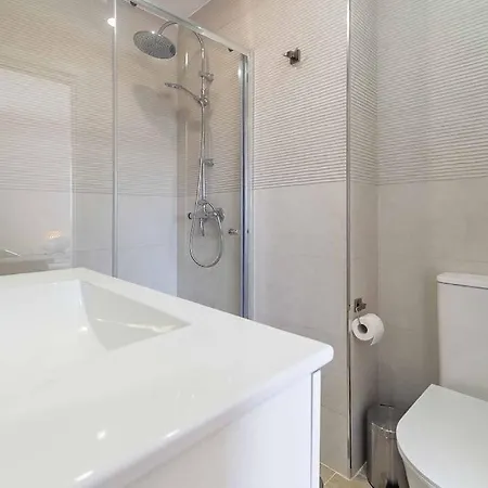117-modern In The Heart Of Fuengirola!